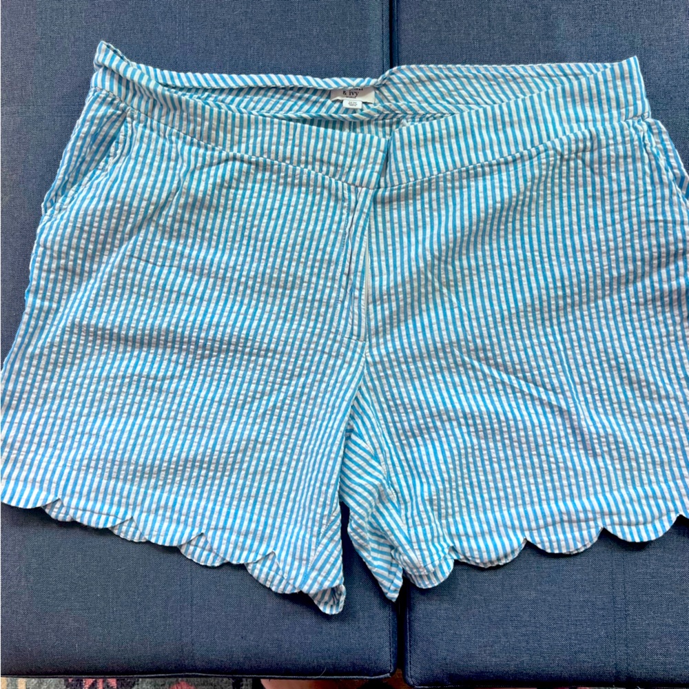 Crown & Ivy Seersucker Shorts with Scalloped Hem | Size 16w